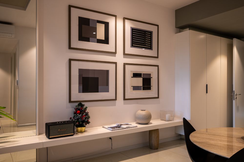 Types of Picture Frames: Materials, Styles